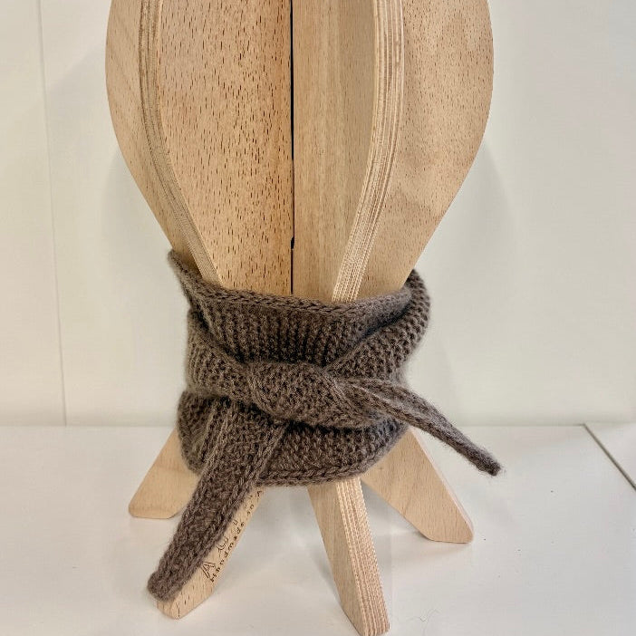 Knit a Triangle Scarf with Jillian of Cabin + Cove - December 13, 4:00
