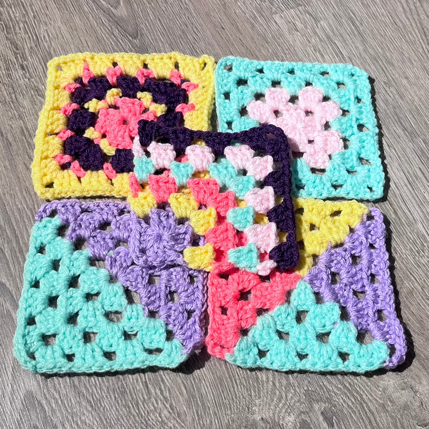Granny Squares with Dashann Crochet – February 1, 1:00