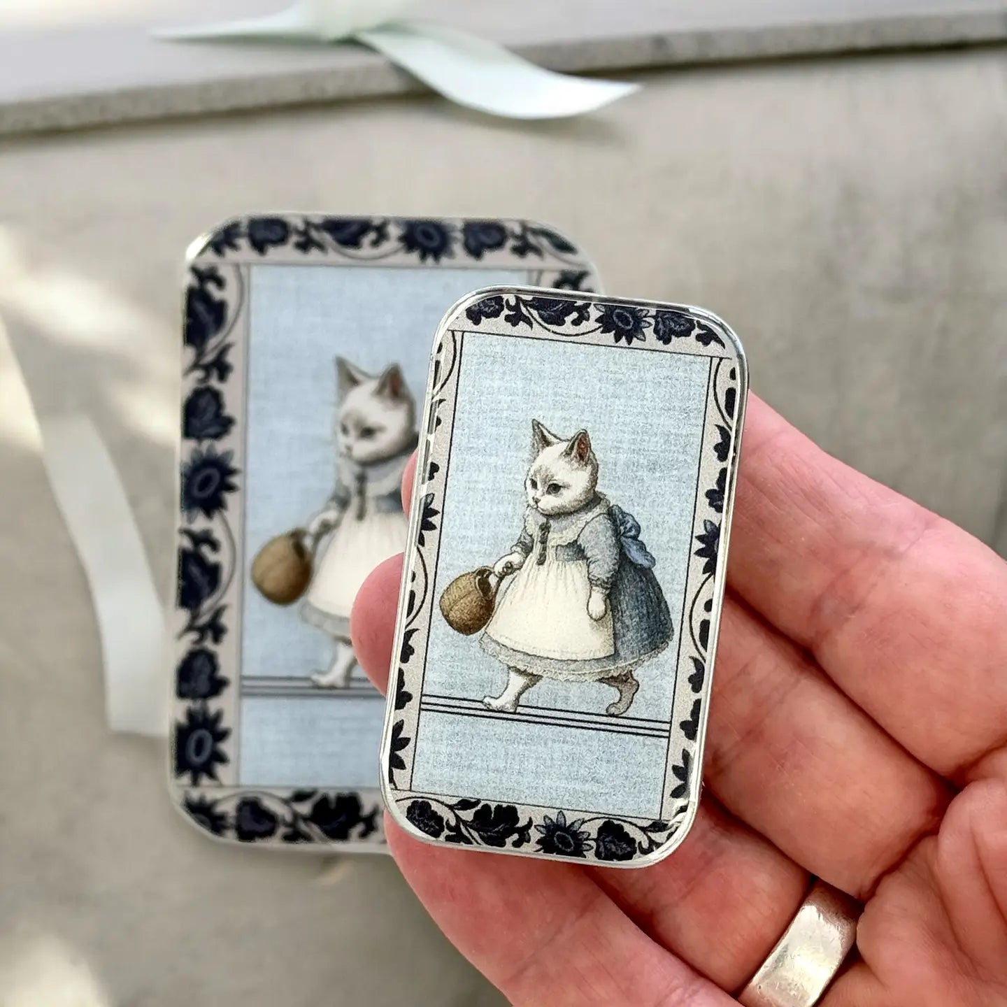 Firefly Notes Stitch Marker Tin, small