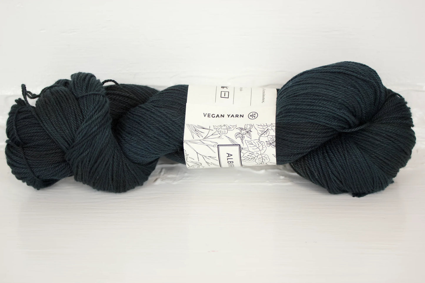Vegan Yarn – Albireo Fingering
