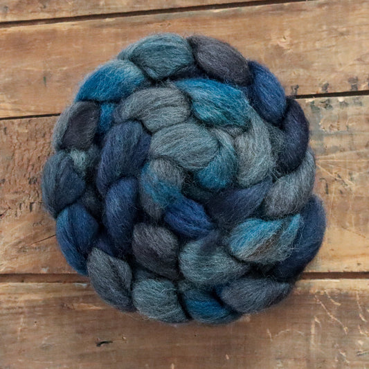 Fireweed Fibre Co – Oatmeal BFL Roving