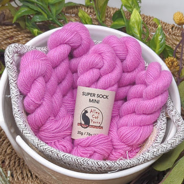 Alley Cat Yarns – Super Sock Minis