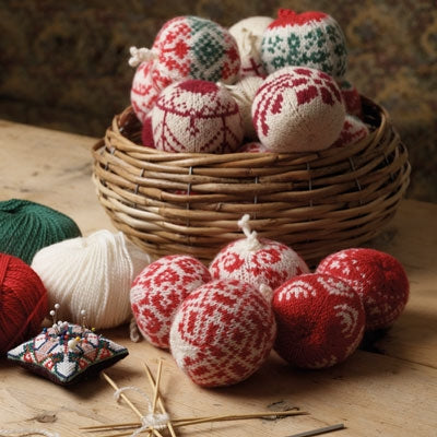 65 New Christmas Balls To Knit