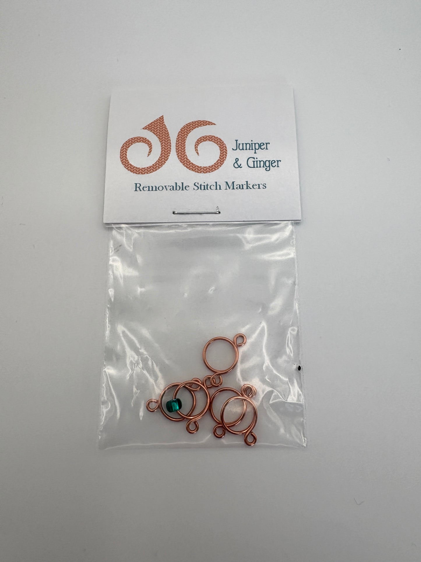 Juniper & Ginger – stitch markers