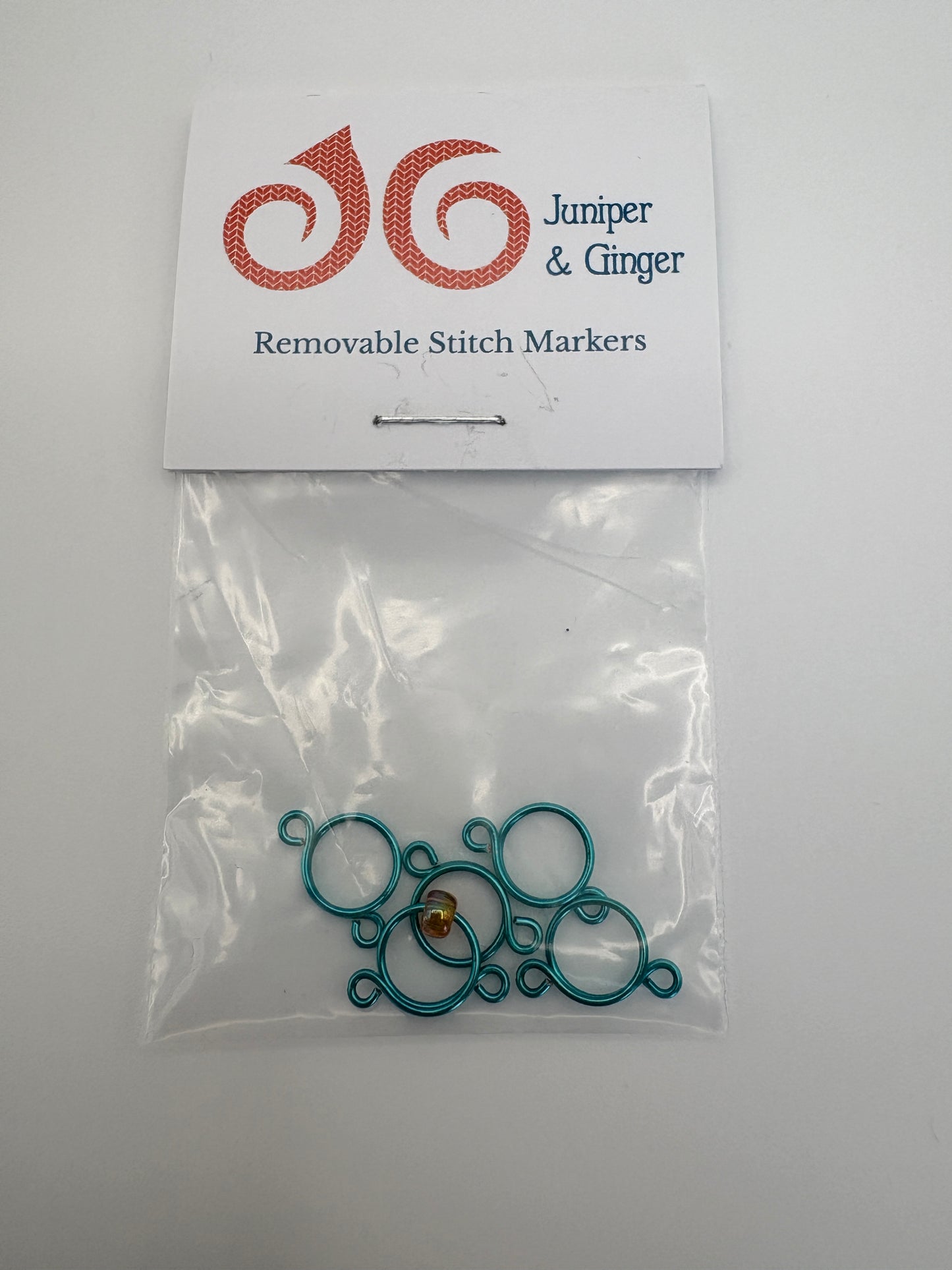 Juniper & Ginger – stitch markers
