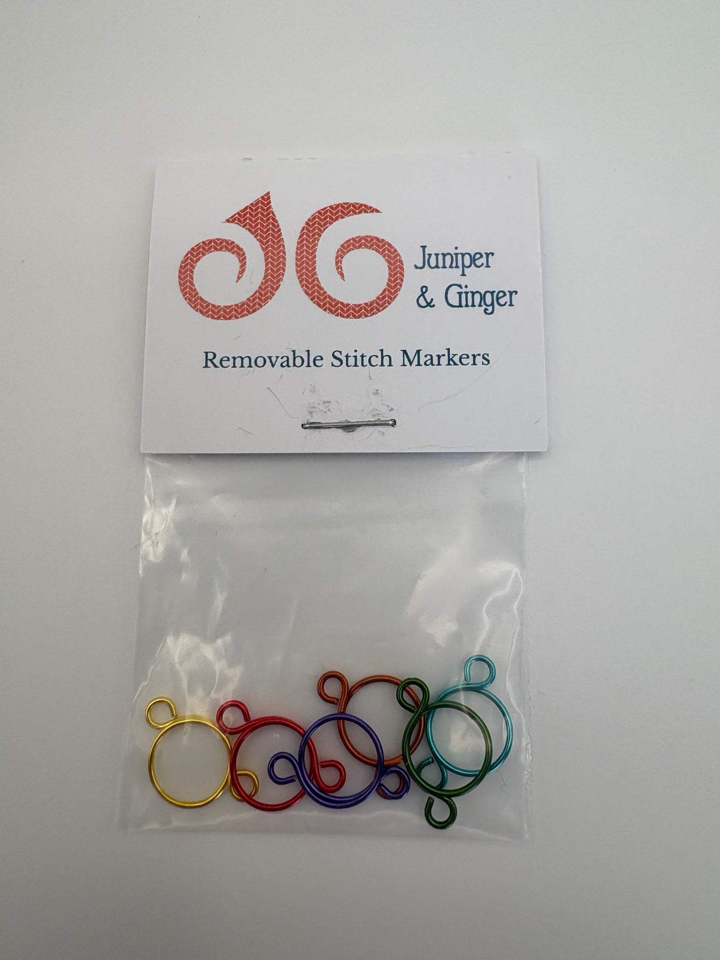 Juniper & Ginger – stitch markers