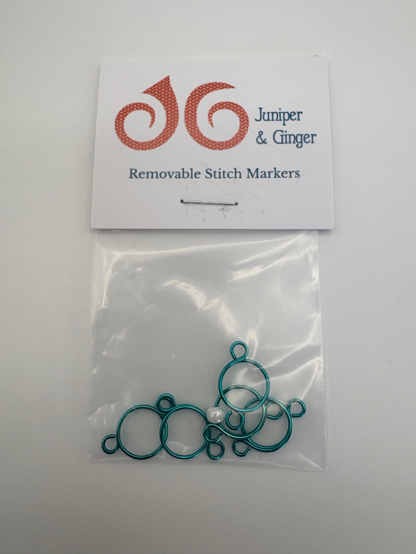Juniper & Ginger – stitch markers
