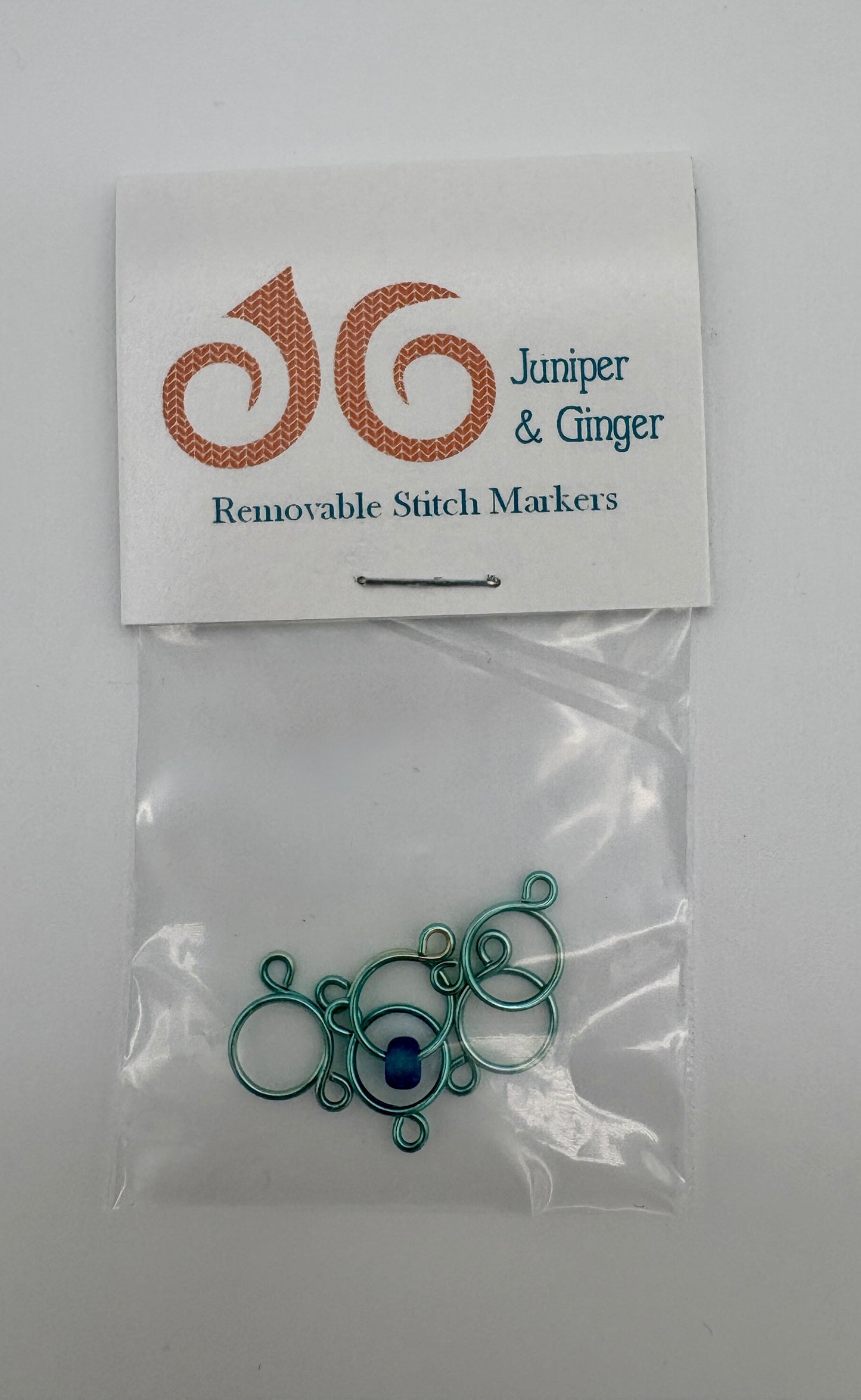 Juniper & Ginger – stitch markers