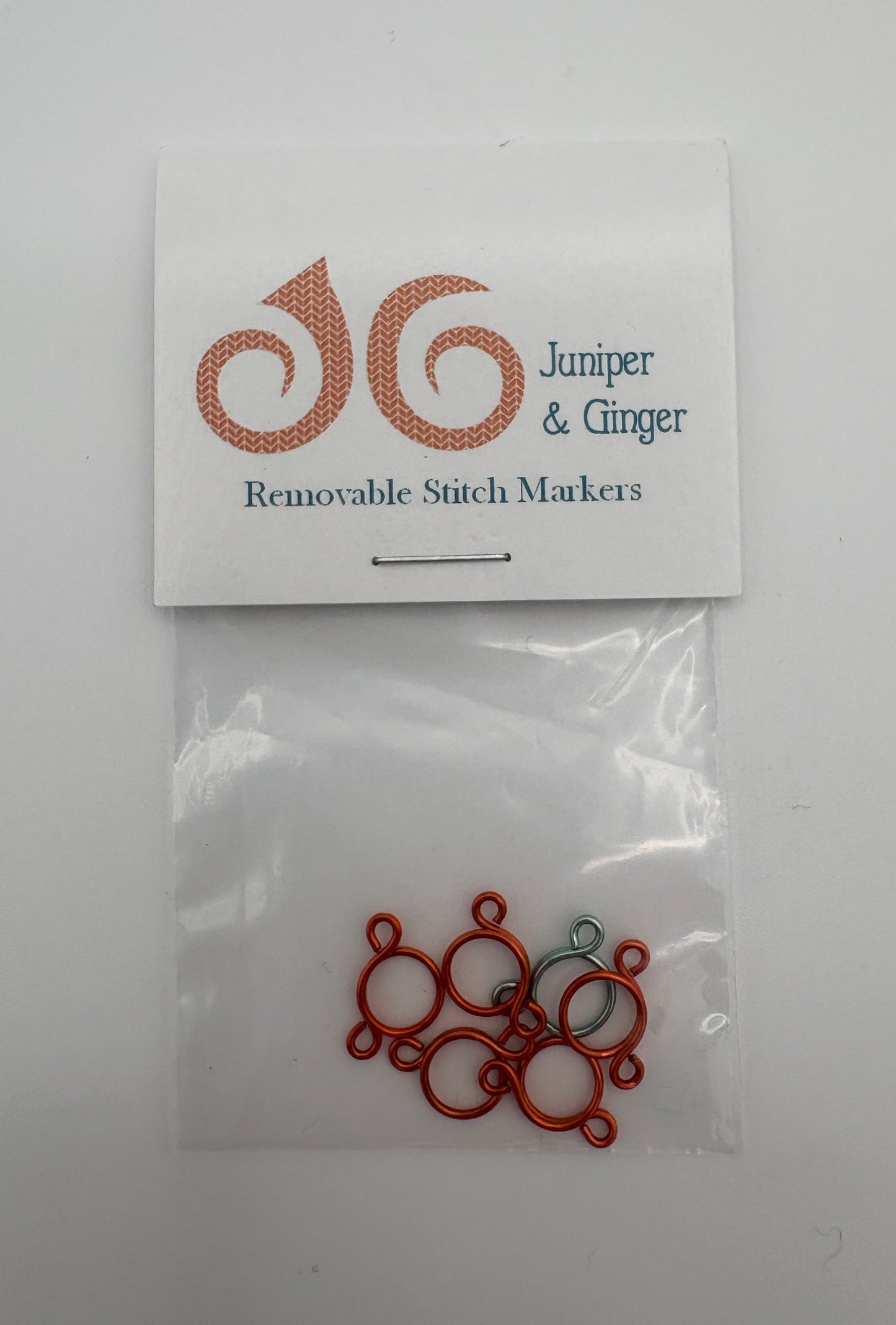 Juniper & Ginger – stitch markers