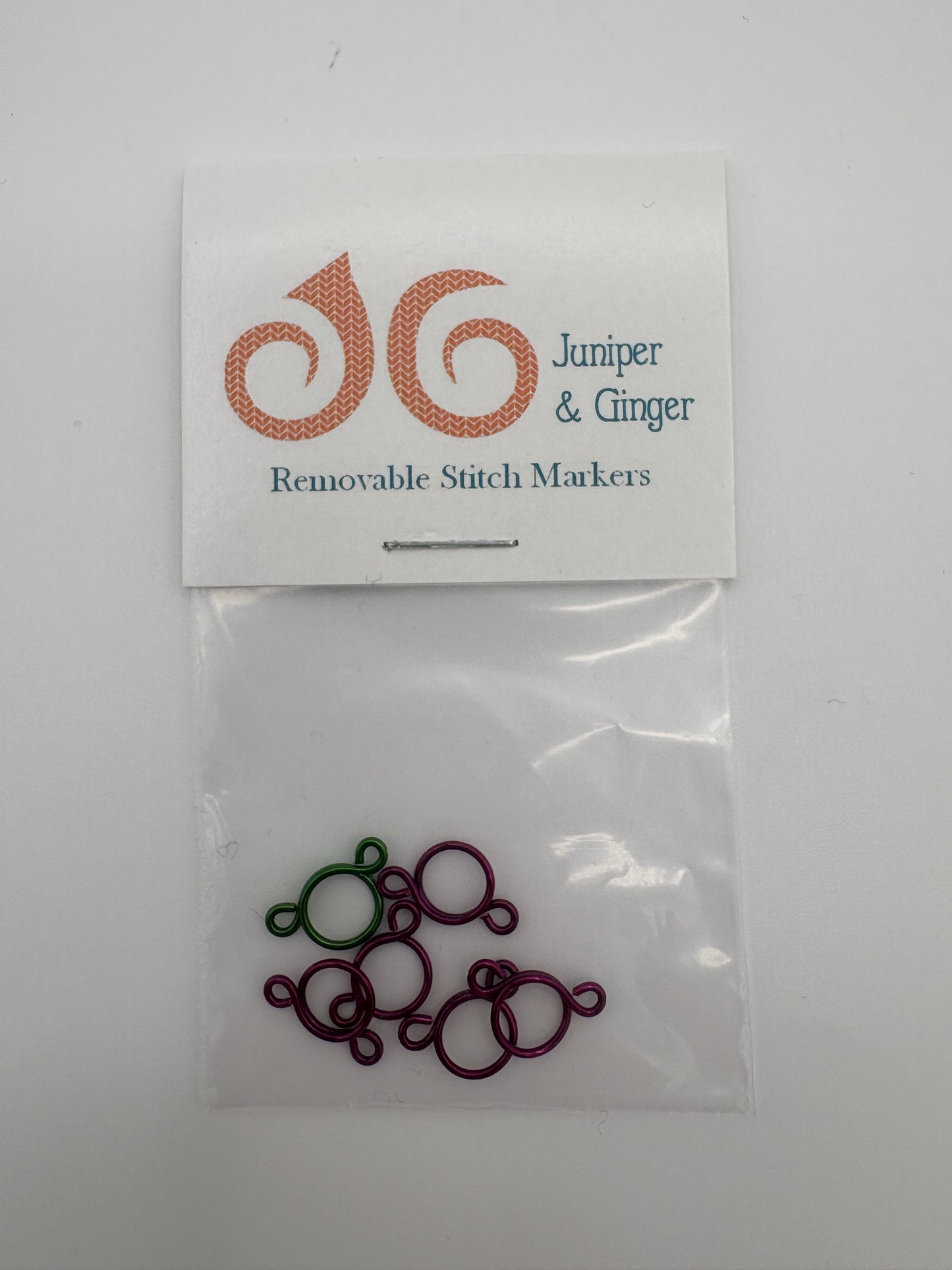 Juniper & Ginger – stitch markers